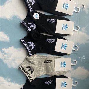 Adidas Gray, black socks